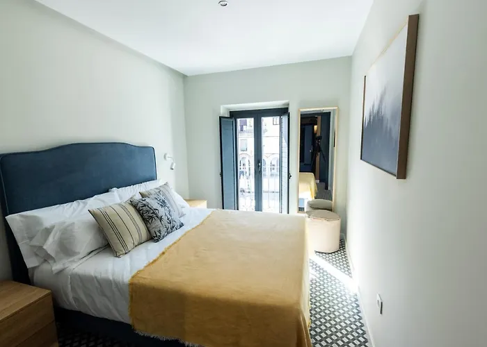 Apartamentos El Patio - Modernos Con Vistas En Plaza Mayor Apartment Caces