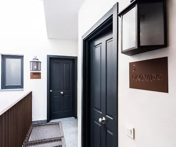 Apartamentos El Patio - Modernos Con Vistas En Plaza Mayor Caces